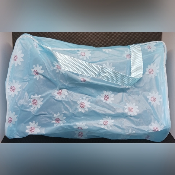 Mystery cosmetic bag - What goodies will yours contain? - Picture 6 of 11
